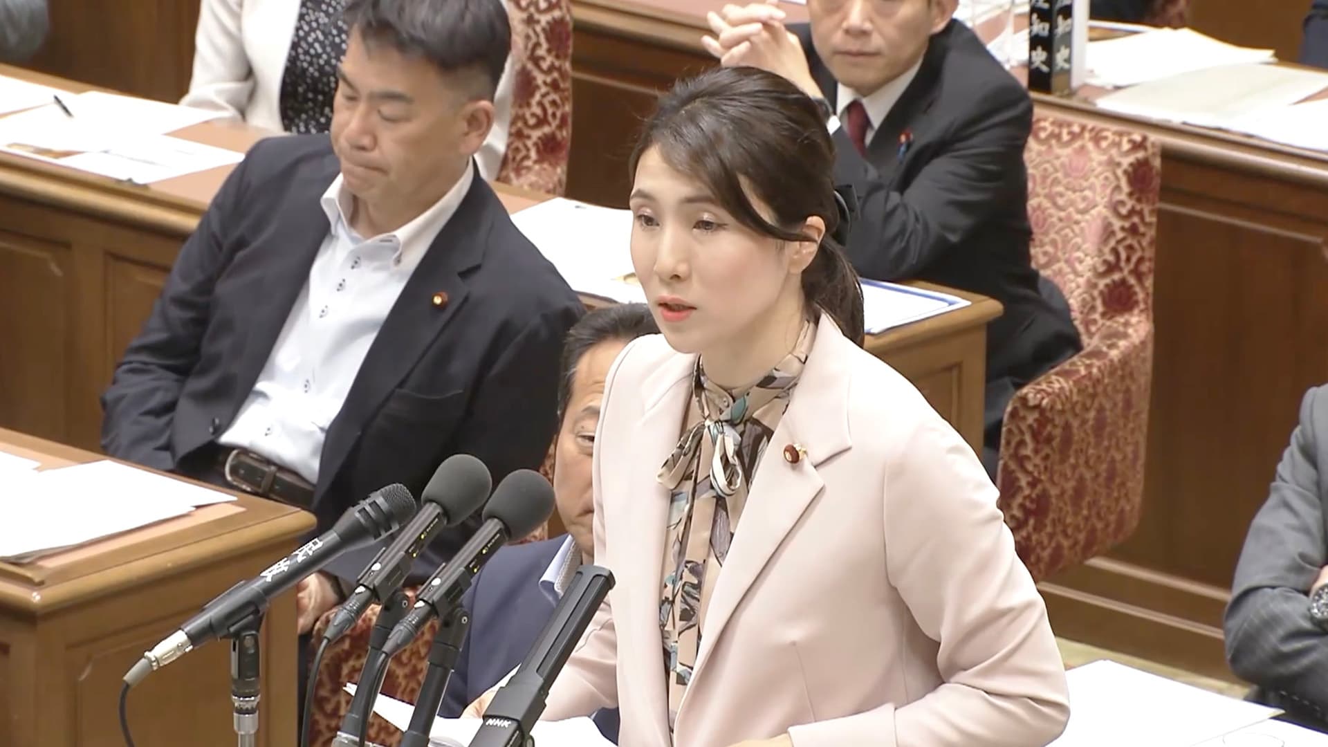 【3】070606  予算委員会　石川香織議員